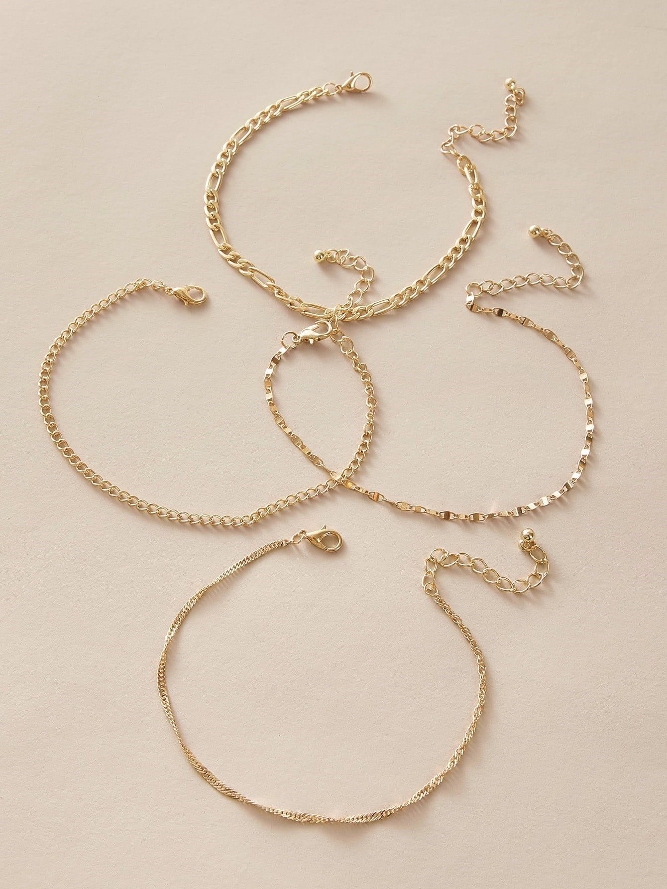 Toptan Kombin Kadın Altın Kaplama Bileklik Şavin 4 Toptan Kombin Kadın Altın Kaplama Bileklik Şavin - Görsel 2