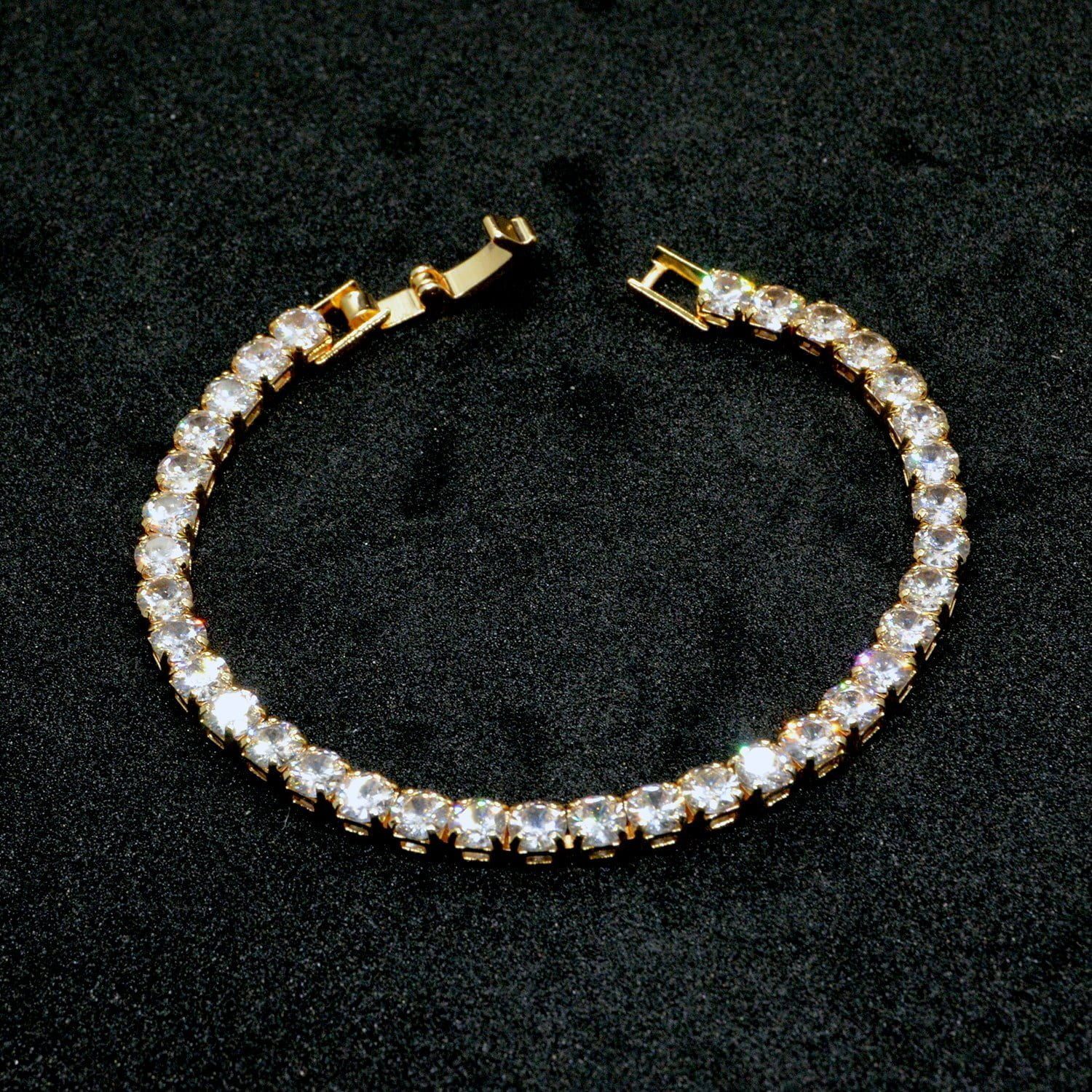 Toptan Altın Renk Zirkon Taşlı Su Yolu Bileklik 765 6 Toptan Altın Renk Zirkon Taşlı Su Yolu Bileklik 765 - Görsel 4