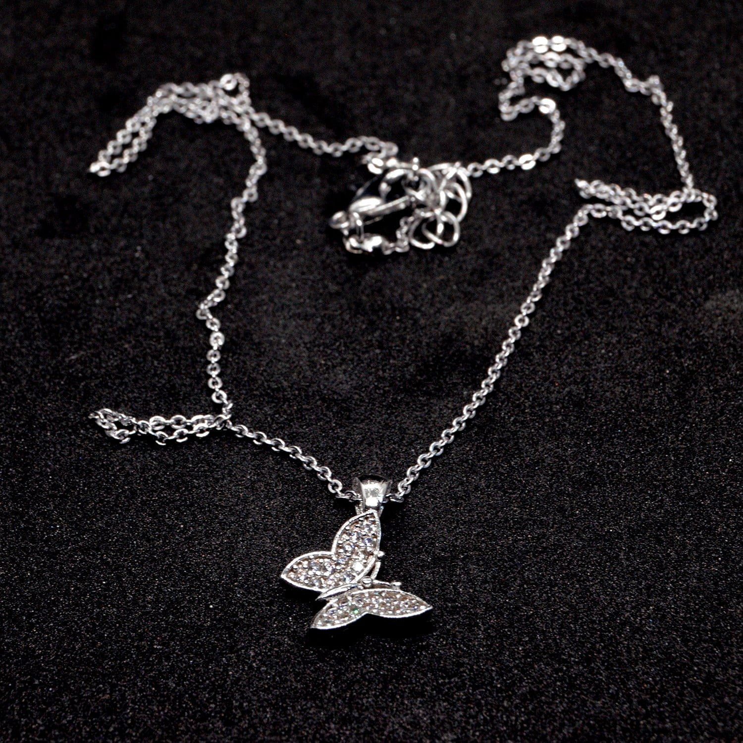 Toptan Gümüş Renk Zirkon Taşlı Kelebek Kolye 850 4 Toptan Gümüş Renk Zirkon Taşlı Kelebek Kolye 850 - Görsel 2