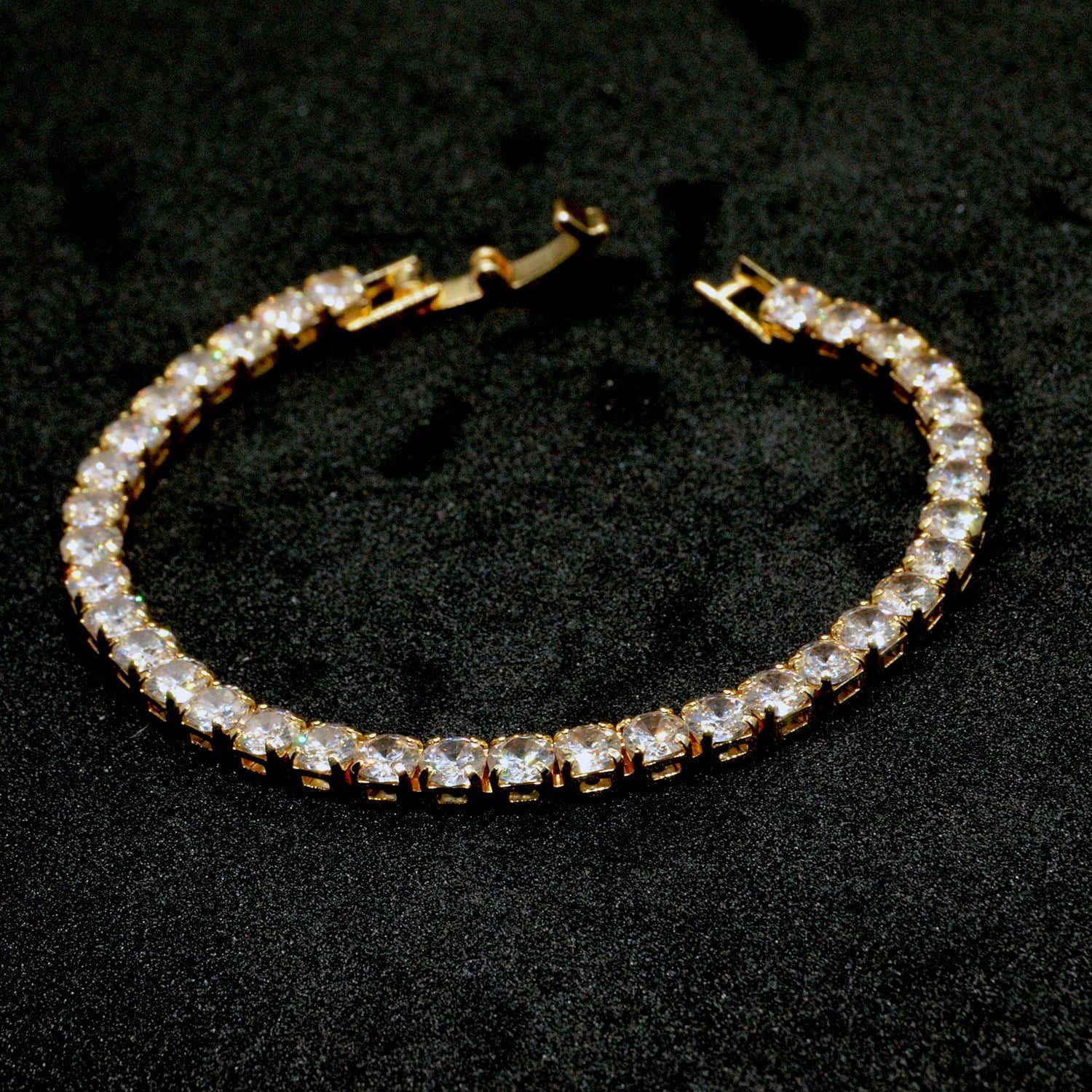 Toptan Altın Renk Zirkon Taşlı Su Yolu Bileklik 765 4 Toptan Altın Renk Zirkon Taşlı Su Yolu Bileklik 765 - Görsel 2