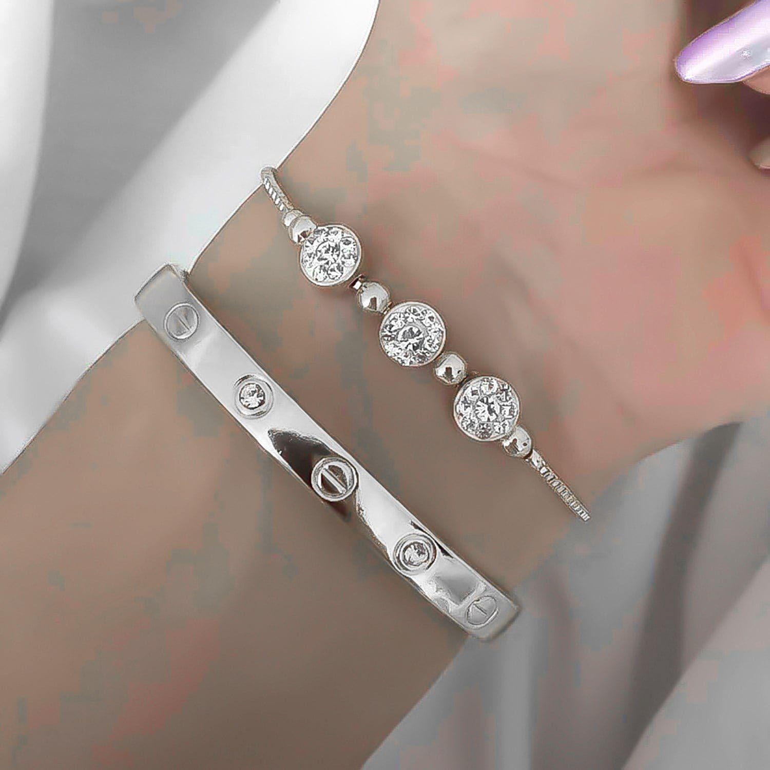 Toptan Gümüş Renk Kombin Bileklik Seti Cartier Taşlı Bileklik Ve Zirkon Macun Bileklik - 1036 4 Toptan Gümüş  Renk Kombin Bileklik Seti Cartier Taşlı Bileklik Ve Zirkon Macun Bileklik - 1036 - Görsel 2