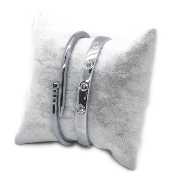 Toptan Gümüş Renk Çivi Ve Taşlı Cartier Bileklik Set 945
