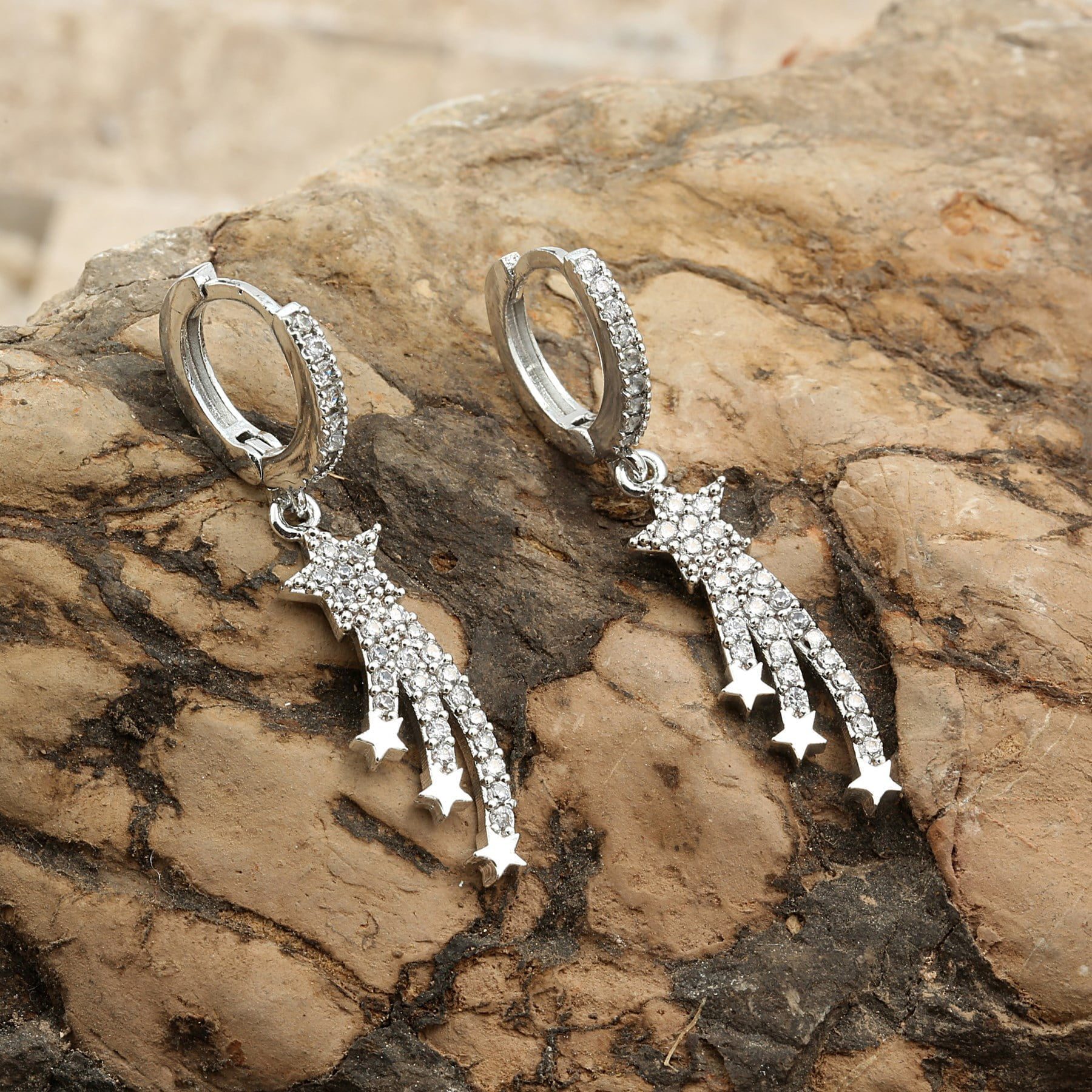 Toptan Gümüş Renk Mengeç Zirkon Küpe - 1269 5 Toptan Gümüş Renk Mengeç Zirkon Küpe - 1269 - Görsel 3