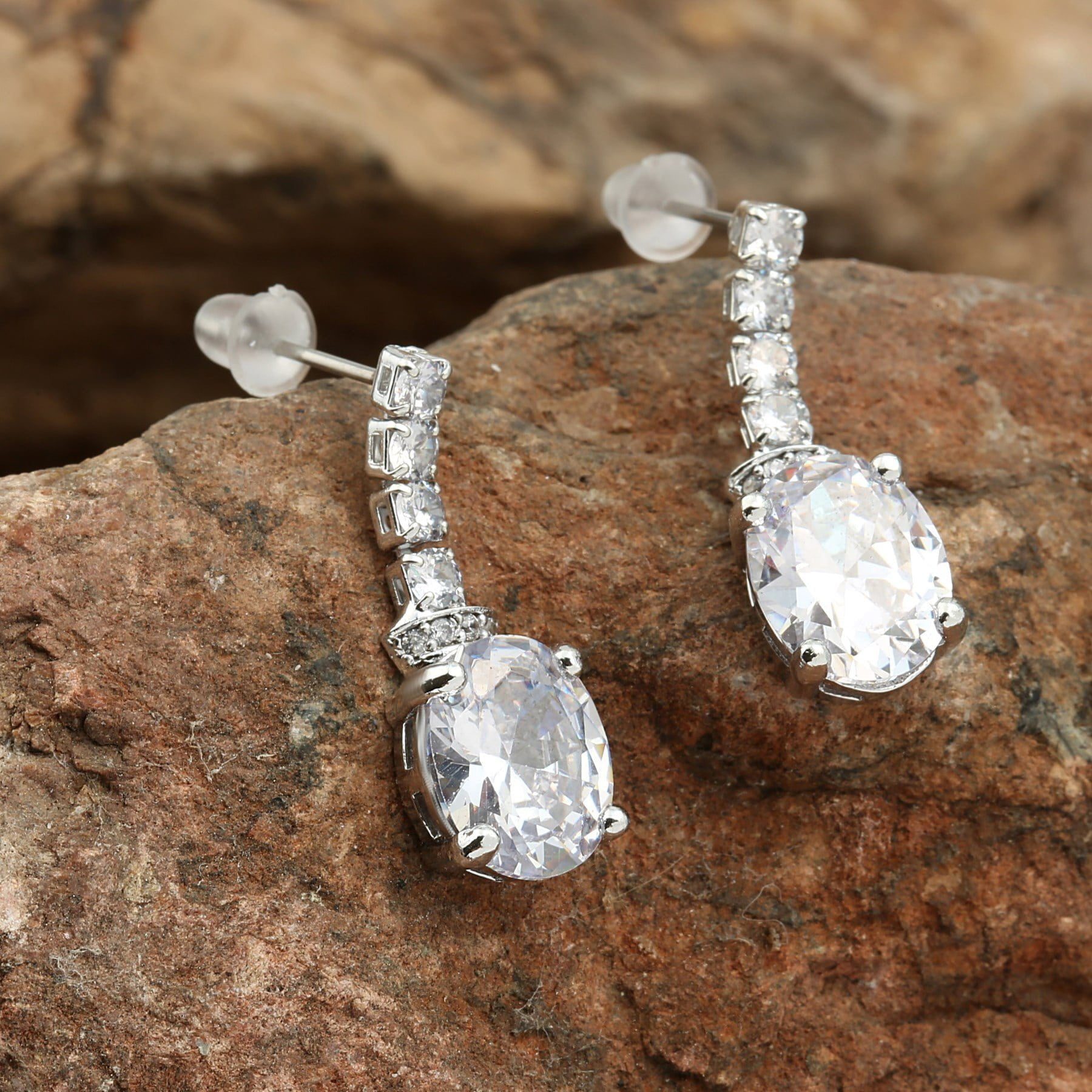 Toptan Gümüş Renk Çivi Zirkon Küpe - 1267 5 Toptan Gümüş Renk Çivi Zirkon Küpe - 1267 - Görsel 3