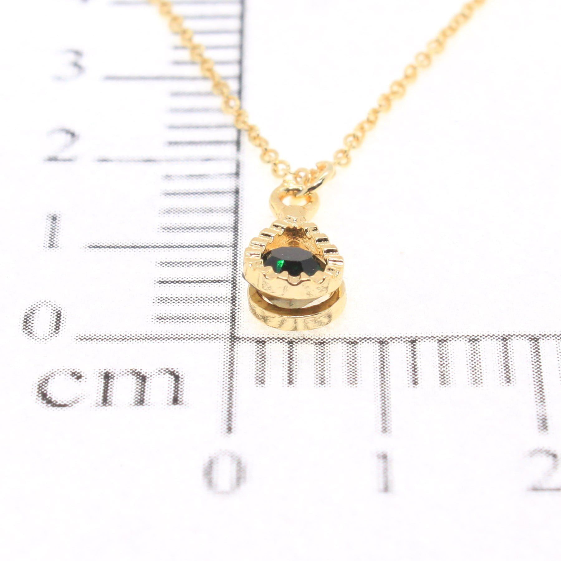 Toptan Altın Renk Yeşil Tek Taşlı Zirkon Taşlı Damla Model Zirkon Kolye - 1782 4 Toptan Altın Renk Yeşil Tek Taşlı Zirkon Taşlı Damla Model Zirkon Kolye - 1782 - Görsel 2