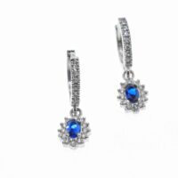 Toptan Gümüş Renk Oval Ortası Mavi Mengeç Zirkon Küpe - 2007 7 402c00e1ce634c109d06f21b6ece28a6-toptan taki