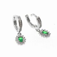 Toptan Gümüş Renk Oval Ortası Yeşil Mengeç Zirkon Küpe - 2005 8 5f75f496bc574ce0b819775b8963c9ab-toptan taki