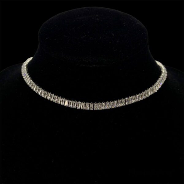 Toptan Gümüş Renk Zirkon Baget Taşlı Choker Kolye - 2115 - Görsel 4
