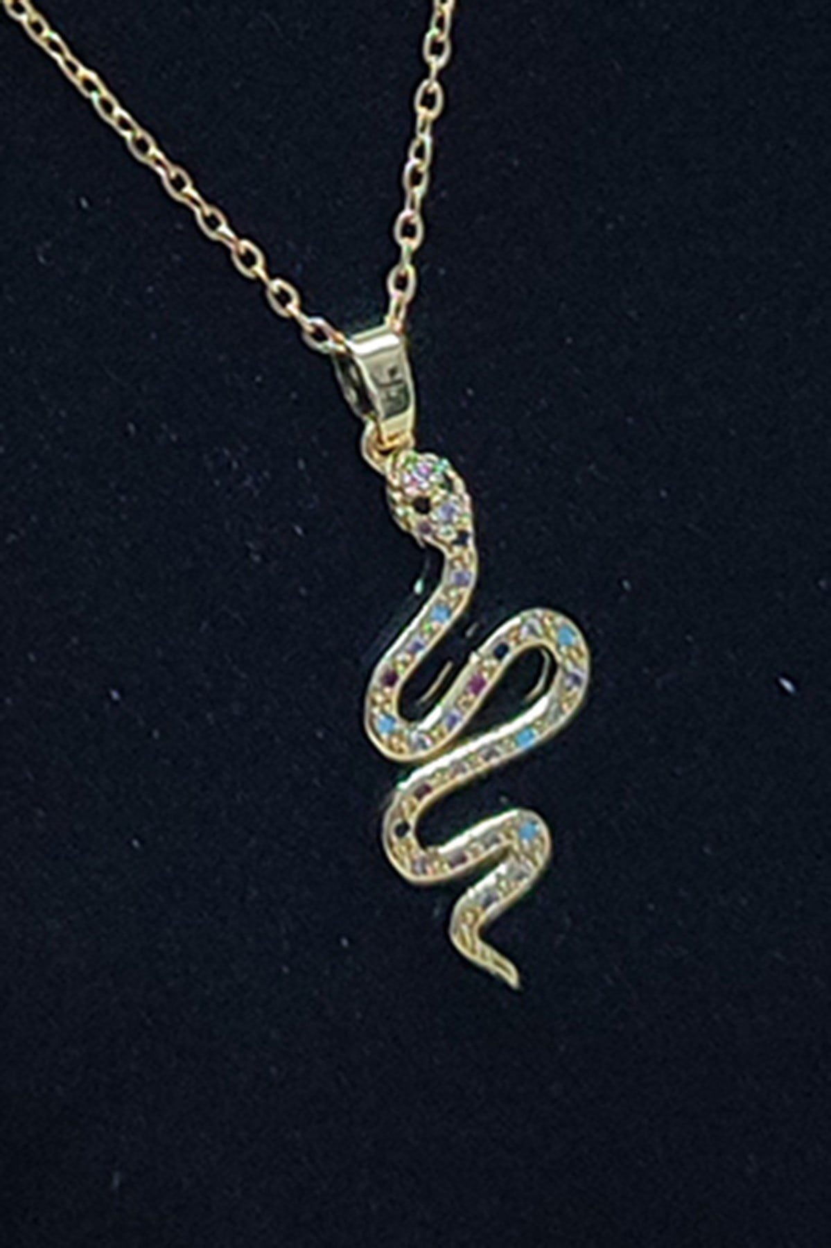 Toptan Altın Renk Sf Zincir Renkli Taşlı Yılan Çelik Kolye - 2545 3 Toptan Altın Renk Sf Zincir Renkli Taşlı Yılan Çelik Kolye - 2545