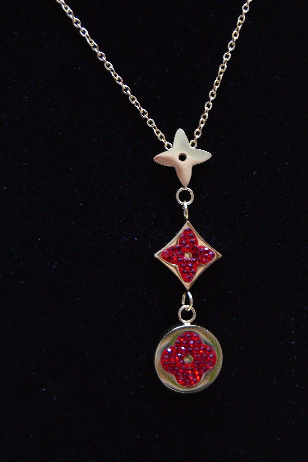 Toptan Altın Renk Metal Yıldız Kırmızı Yıldız Kırmızı Yonca Çelik Kolye - 2502 3 Toptan Altın Renk Metal Yıldız Kırmızı Yıldız Kırmızı Yonca Çelik Kolye - 2502