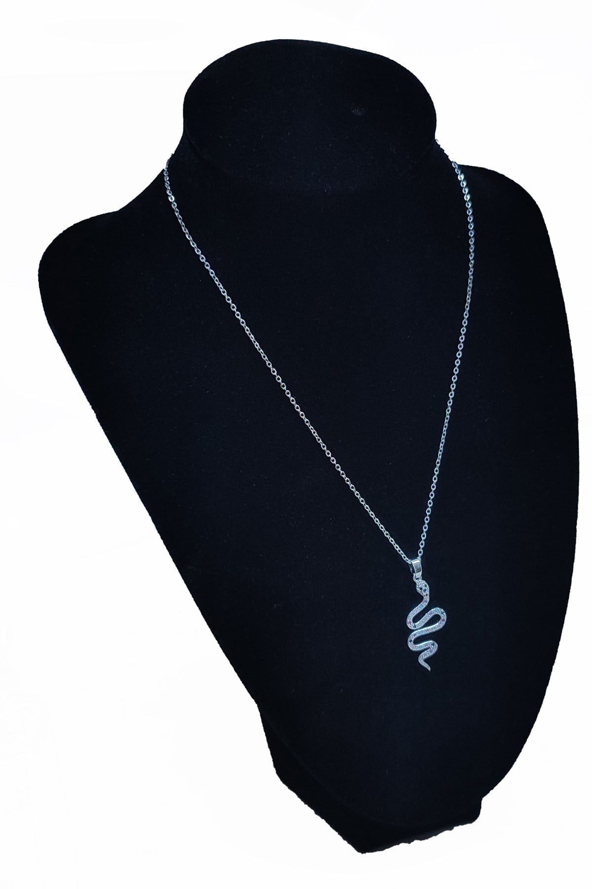 Toptan Gümüş Renk Sf Zincir Renkli Taşlı Yılan Çelik Kolye - 2546 4 Toptan Gümüş Renk Sf Zincir Renkli Taşlı Yılan Çelik Kolye - 2546 - Görsel 2