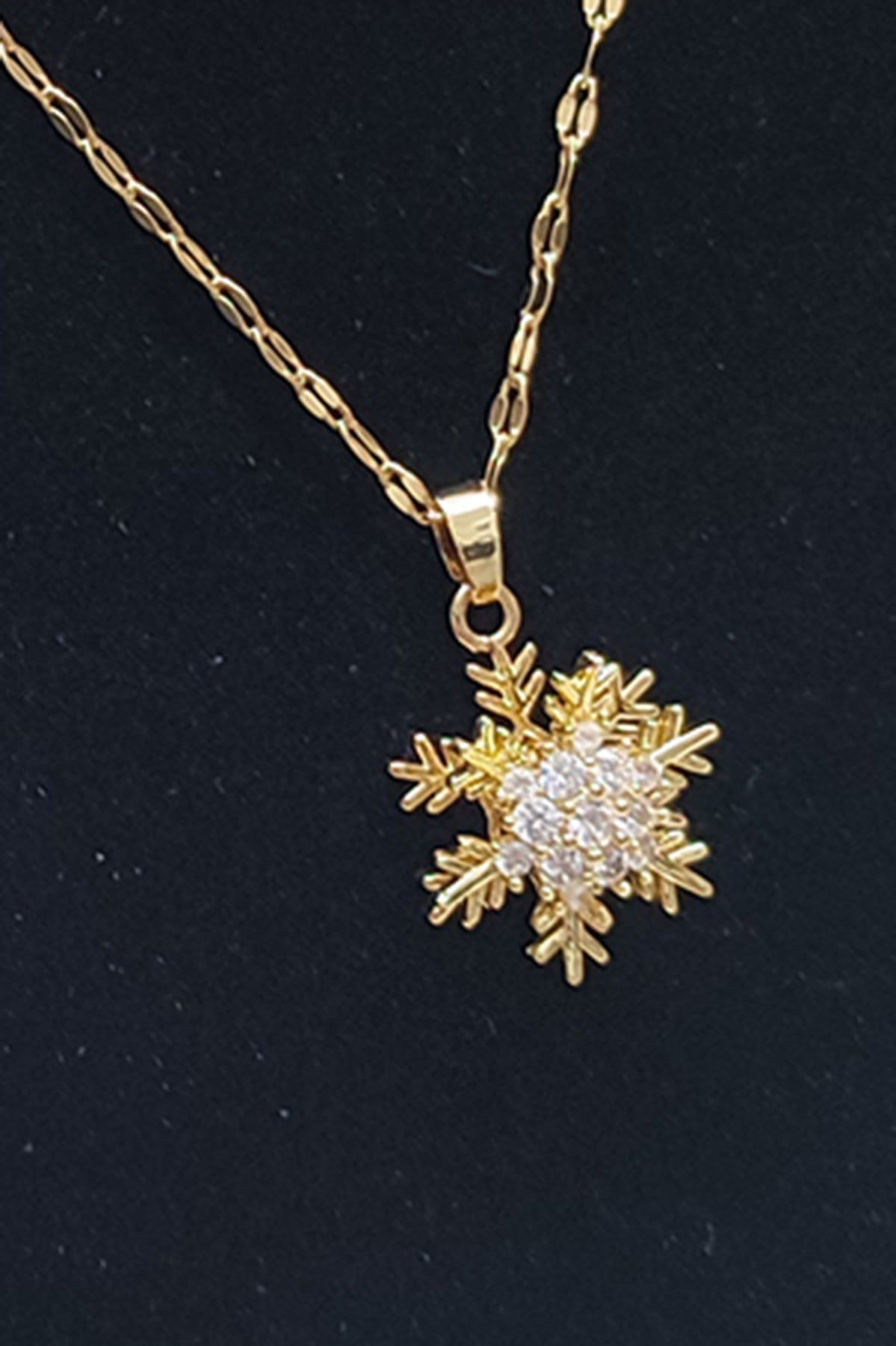 Toptan Altın Renk Hareketli Kar Tanesi Çelik Kolye - 2531 3 Toptan Altın Renk Hareketli Kar Tanesi Çelik Kolye - 2531