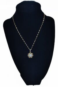 Toptan Altın Renk Hareketli Kar Tanesi Çelik Kolye - 2531 7 c6153c413e984e8a9cd7350d2b092967-toptan taki