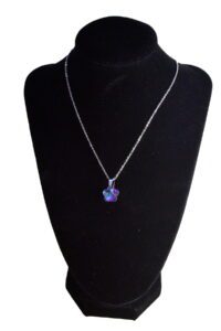 Toptan Gümüş Renk Morumsu Yonca Çelik Kolye - 2471 5 d4a7b6efb7bb486dab058dc49c51dd4a-toptan taki