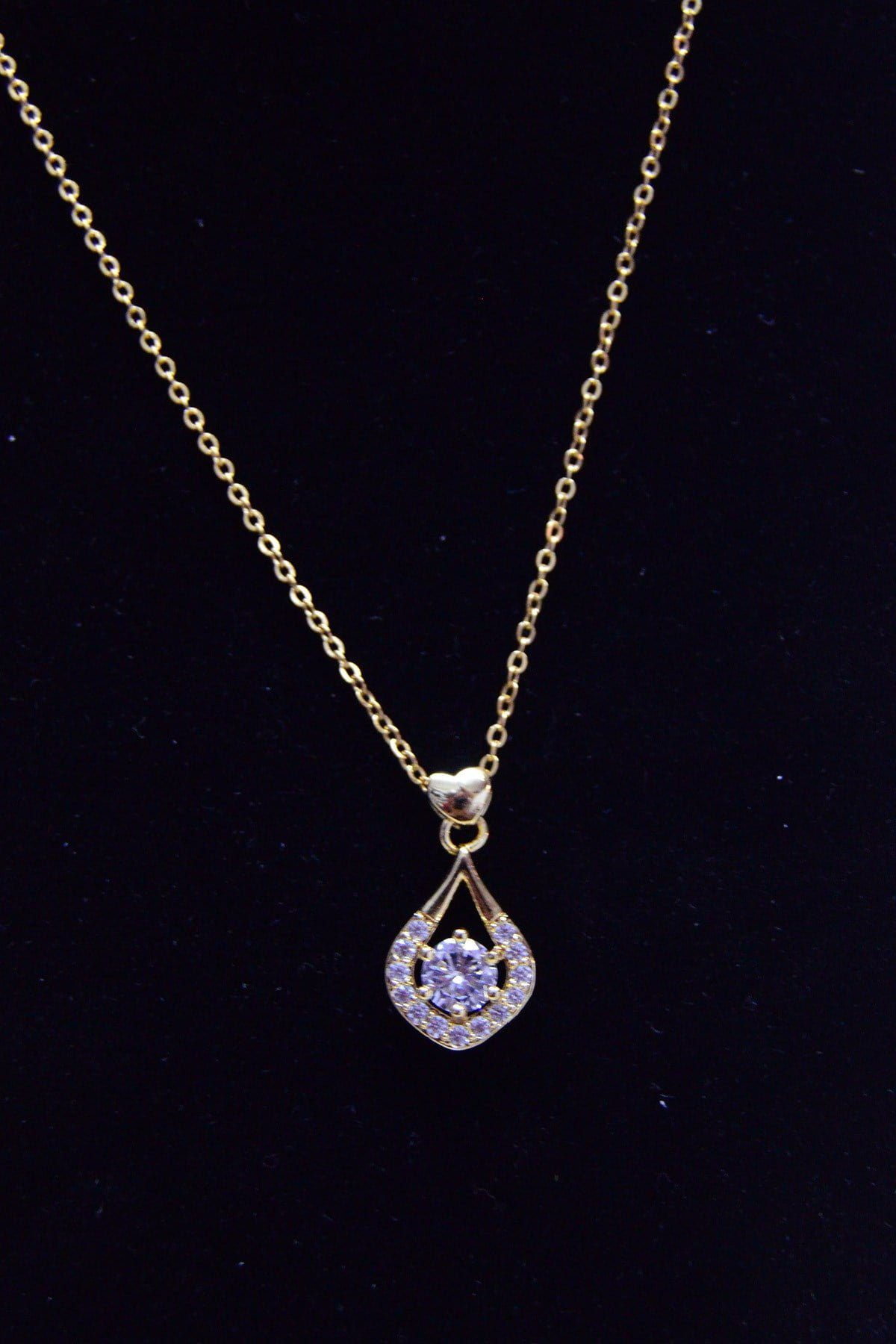 Toptan Altın Renk Kalp Damla Çelik Kolye - 2495 4 Toptan Altın Renk Kalp Damla Çelik Kolye - 2495 - Görsel 2