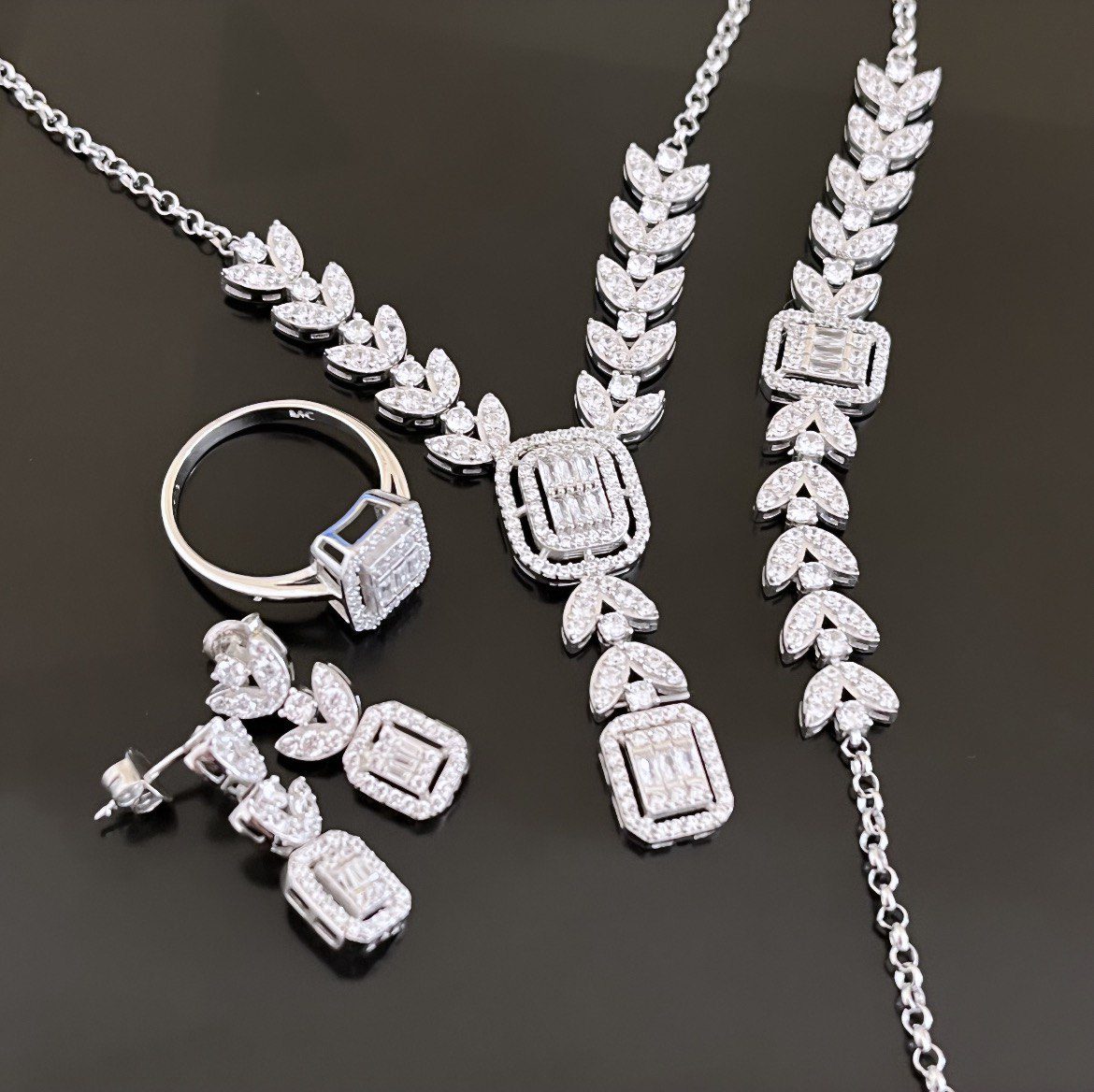 Toptan zirkon takılar