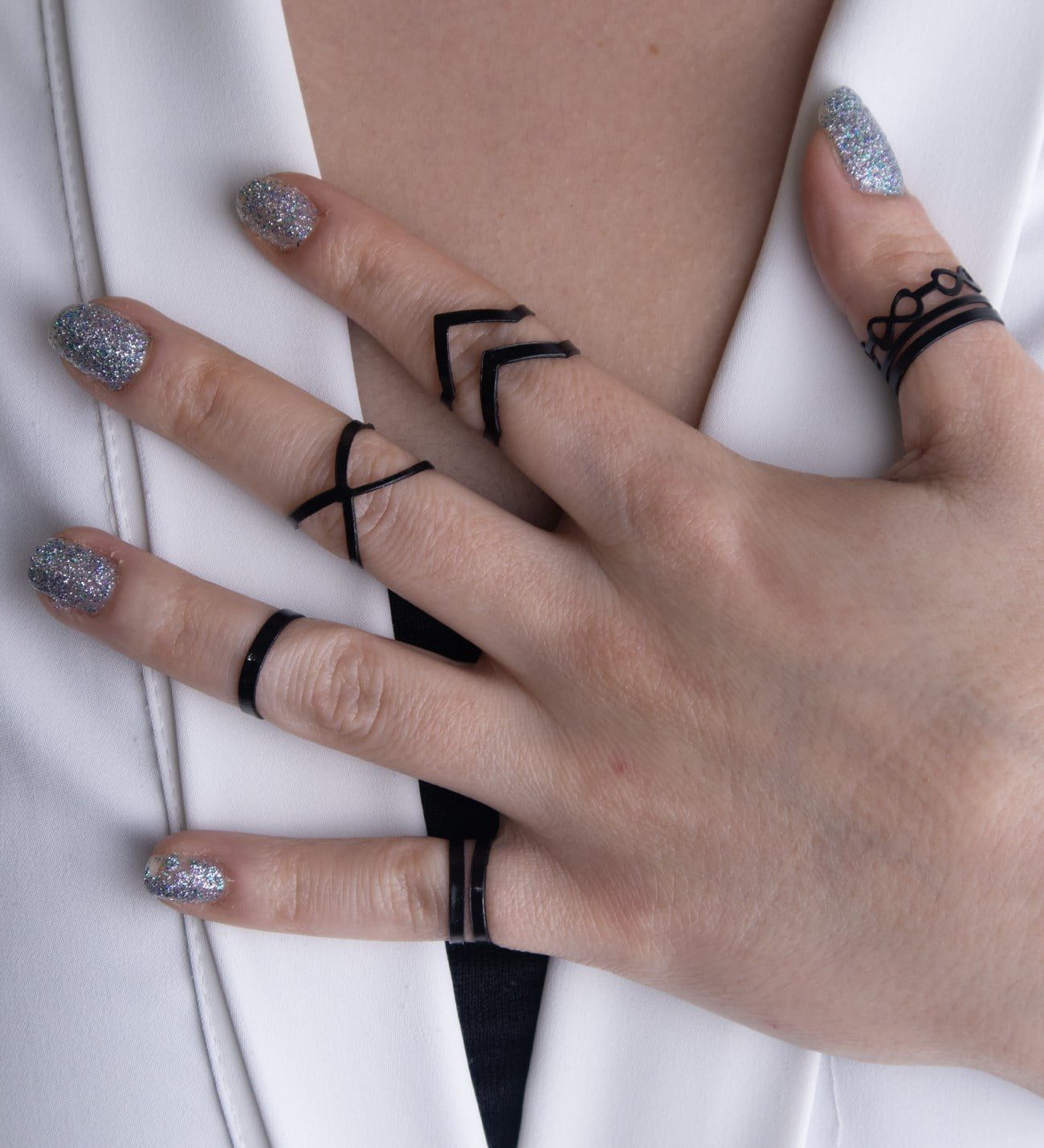 Toptan Siyah Renk Karışık Kombin Eklem Yüzük Seti 799 4 Toptan Siyah Renk Karışık Kombin Eklem Yüzük Seti 799 - Görsel 2