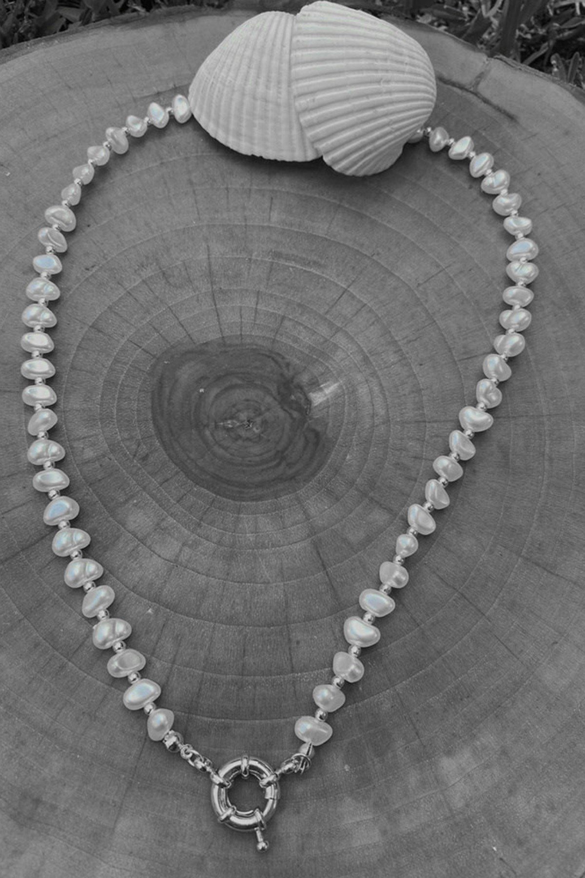 Toptan Gümüş Renk Kadın Barok Kilit Dümen İncili Kolye - 2910 9 Toptan Gümüş Renk Kadın Barok Kilit Dümen İncili Kolye - 2910 - Görsel 7