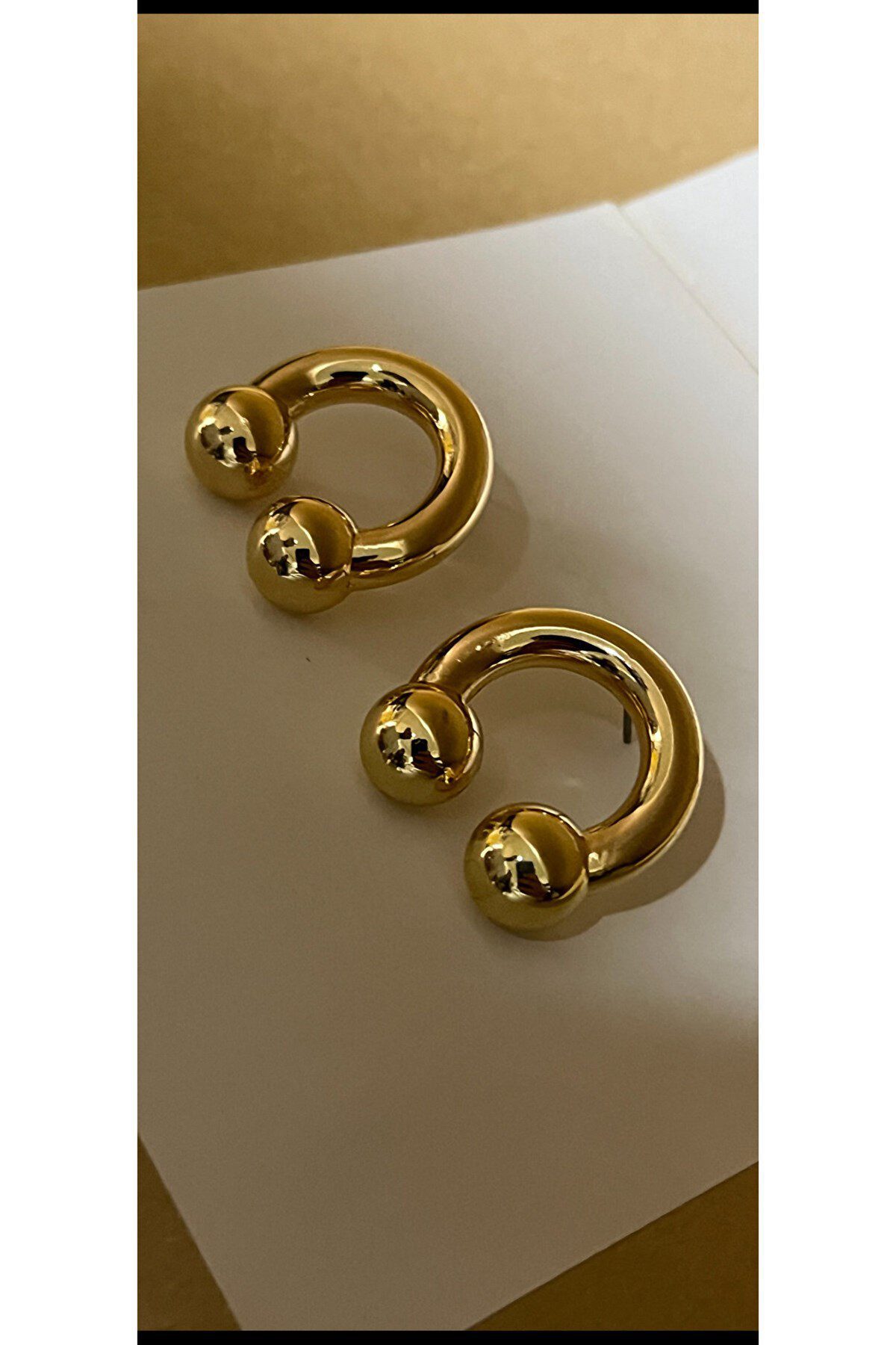 Toptan Altın Renk Çift Topuzlu Küpe Vip Kararmaz Solmaz Çelik Küpe - 3033 4 Toptan Altın Renk Çift Topuzlu Küpe Vip Kararmaz Solmaz Çelik Küpe - 3033 - Görsel 2