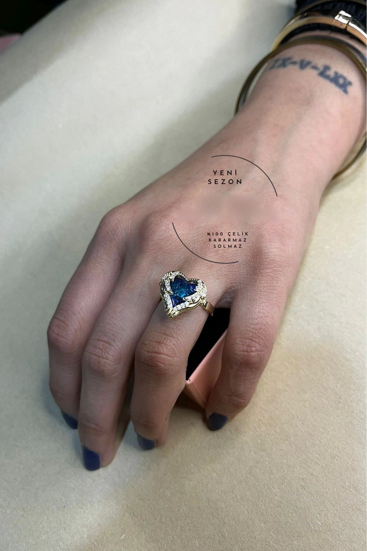 Toptan Altın Renk Mavi Kalp Gezegen Temalı Ayarlanabilir Vip Solmaz Kararmaz Çelik Yüzük - 3069 2 Toptan Altın Renk Mavi Kalp Gezegen  Temalı Ayarlanabilir Vip Solmaz Kararmaz Çelik Yüzük - 3069