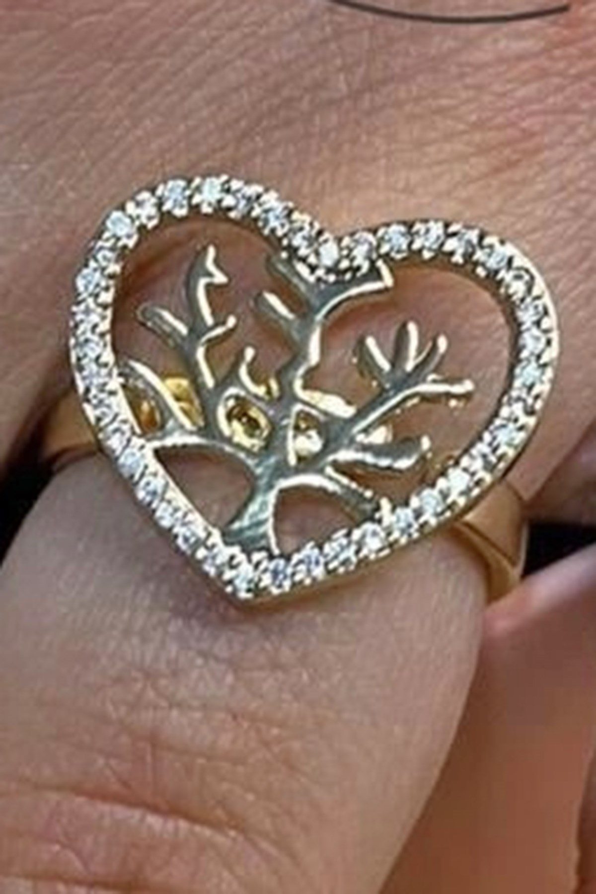 Toptan Altın Renk Zirkon Taşlı Kalpli Hayat Ağacı Model Çelik Yüzük Ayarlanabilir Çelik Yüzük - 3111 3 Toptan Altın Renk Zirkon Taşlı Kalpli Hayat Ağacı Model Çelik Yüzük Ayarlanabilir Çelik Yüzük - 3111