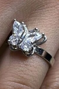 Toptan Gümüş Renk Kelebek Model Zirkon Taşlı Model Döner Ayarlanabilir Çelik Ucu Dönen Çelik  Yüzük - 3102