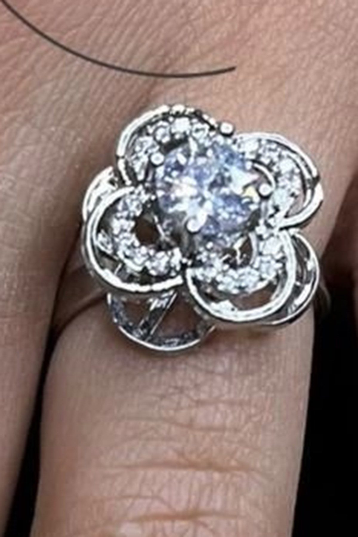 Toptan Gümüş Renk Ortası Taşlı One Craft Model Zirkon Taşlı Ayarlanabilir Ucu Dönen Çelik Yüzük - 3093 3 Toptan Gümüş Renk Ortası Taşlı One Craft Model Zirkon Taşlı Ayarlanabilir Ucu Dönen Çelik Yüzük - 3093