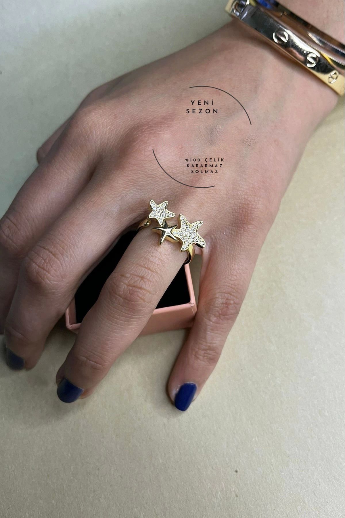 Toptan Altın Renk Üç Yıldız Model Zirkon Taşlı Çelik Ayarlanabilir Çelik Yüzük - 3087 4 Toptan Altın Renk Üç Yıldız Model Zirkon Taşlı Çelik Ayarlanabilir Çelik Yüzük - 3087 - Görsel 2