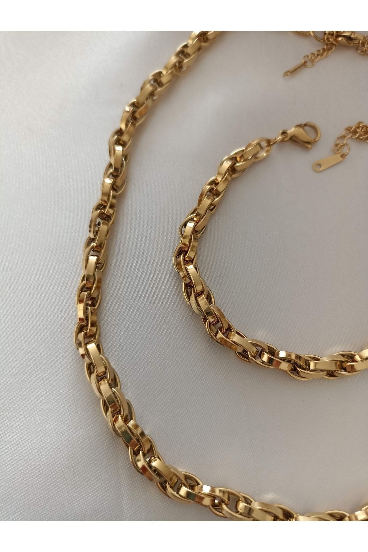 Toptan Altın Renk Çelik İç İçe Geçmeli Halat Unisex Kararmaz Kolye Ve Bileklik Çelik Set - 3212 5 Toptan Altın Renk Çelik İç İçe Geçmeli Halat Unisex Kararmaz Kolye Ve Bileklik Çelik Set - 3212 - Görsel 3