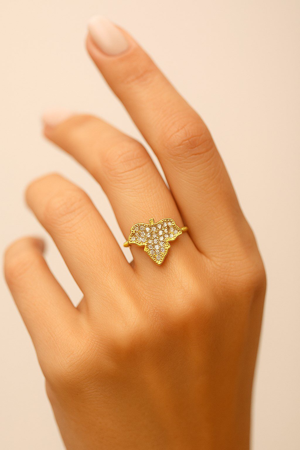 Toptan Altın Renk Yaprak Motif Zirkon Yüzük Ayarlabilir Her Parmağa Olur - 1516 3 Toptan Altın Renk Yaprak Motif Zirkon Yüzük Ayarlabilir Her Parmağa Olur - 1516