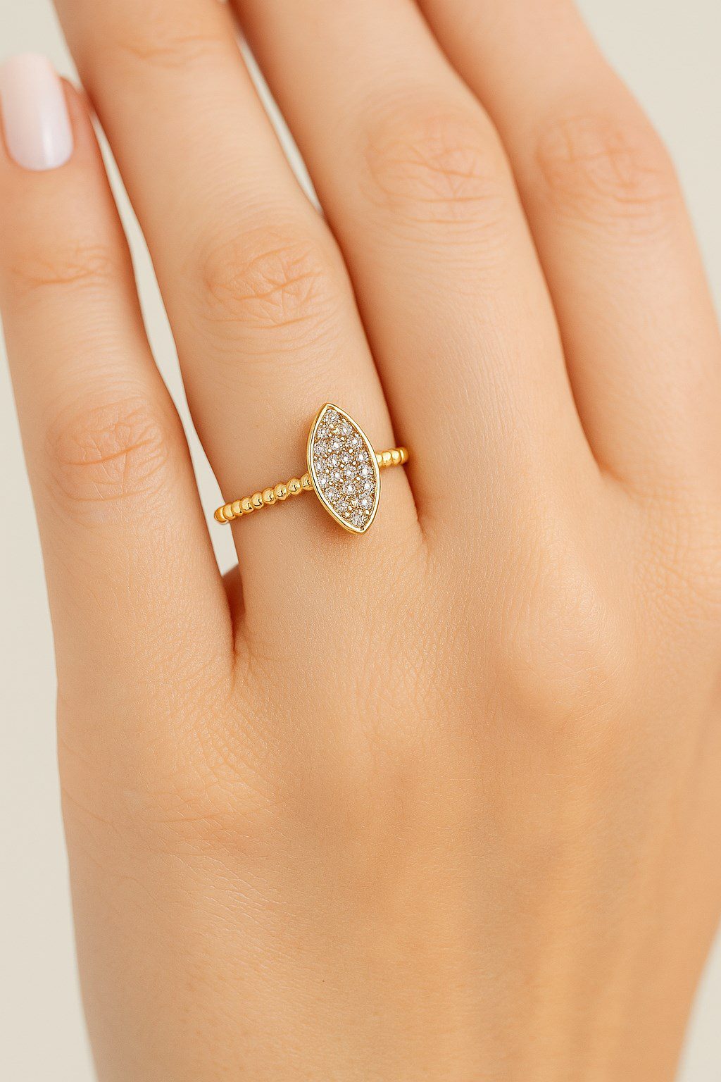 Toptan Altın Renk Mekik Motif Zirkon Yüzük Ayarlabilir Her Parmağa Olur - 1531 3 Toptan Altın Renk Mekik Motif Zirkon Yüzük Ayarlabilir Her Parmağa Olur - 1531