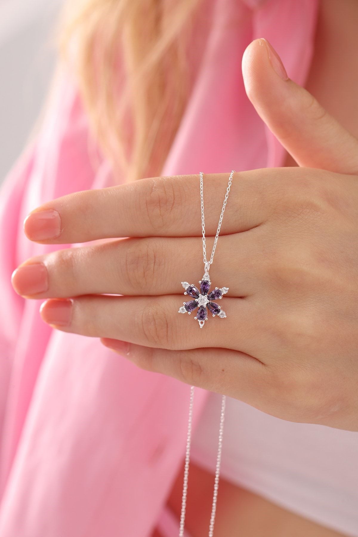 Toptan Gümüş Renk Mor Damla Taşlı Lotus Kamelya Çiçeği Çelik Kolye - 3417 3 Toptan Gümüş Renk Mor Damla Taşlı Lotus Kamelya Çiçeği Çelik Kolye - 3417