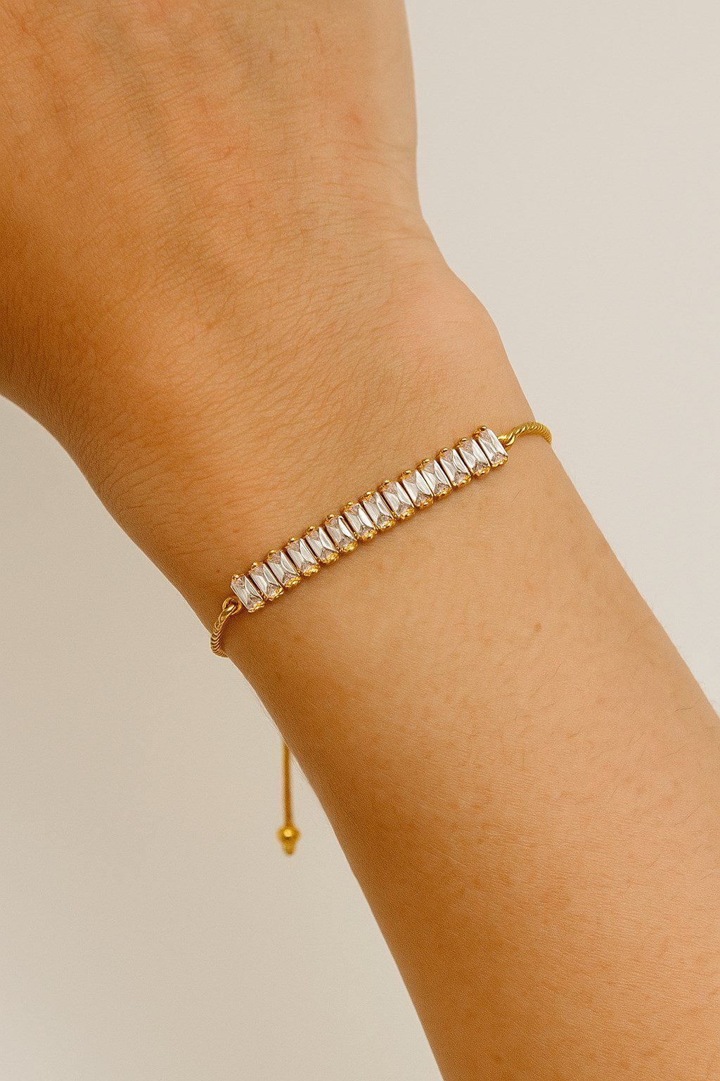 Toptan Altın Renk Baget Asansör Çelik Bileklik - 3636 4 Toptan Altın Renk Baget Asansör Çelik Bileklik - 3636 - Görsel 2