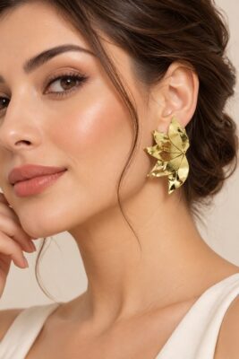Toptan Altın Renk Zara Model Yarım Çiçek Çelik Küpe - 3959