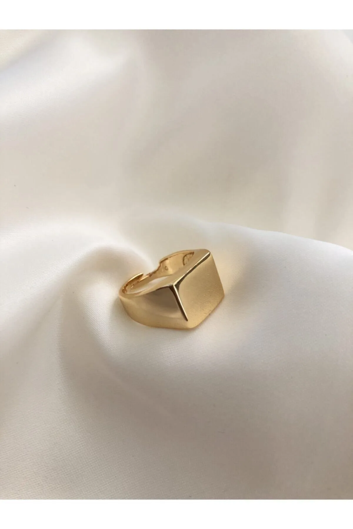 Toptan Unisex Gold Kare Şövalye Yüzük-ayarlanabilir 4 Toptan Unisex Gold Kare Şövalye Yüzük-ayarlanabilir - Görsel 2