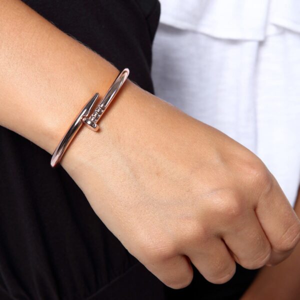 Toptan Unisex Çivi Cartier Modeli Rose Renk Alaşım Bayan Bileklik - Görsel 2