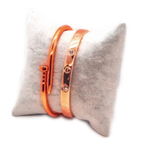 Toptan Rose Renk Çivi Ve Taşlı Cartier Bileklik Set 944