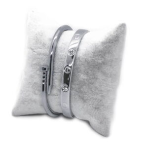 Toptan Gümüş Renk Çivi Ve Taşlı Cartier Bileklik Set 945