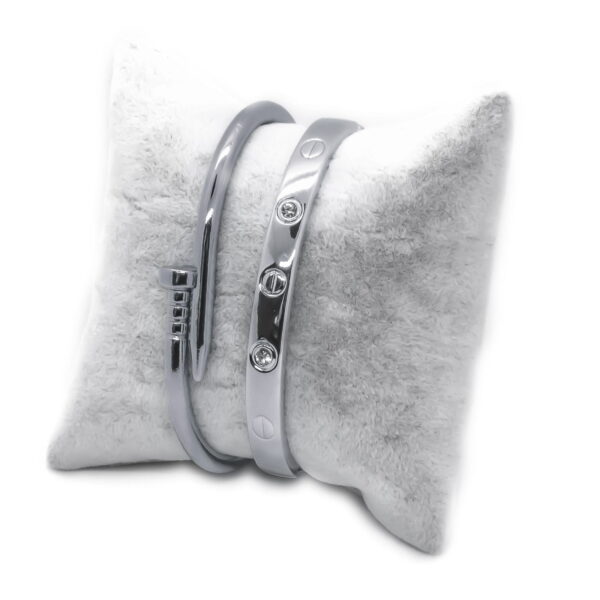 Toptan Gümüş Renk Çivi Ve Taşlı Cartier Bileklik Set 945