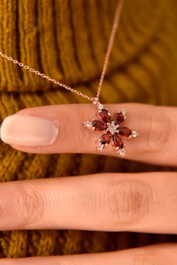 Toptan Altın Renk  Garnet Smoked Topaz Taşlı Kamelya Lotus  Çiçeği Kadın Zirkon Kolye - 2925 - Görsel 2