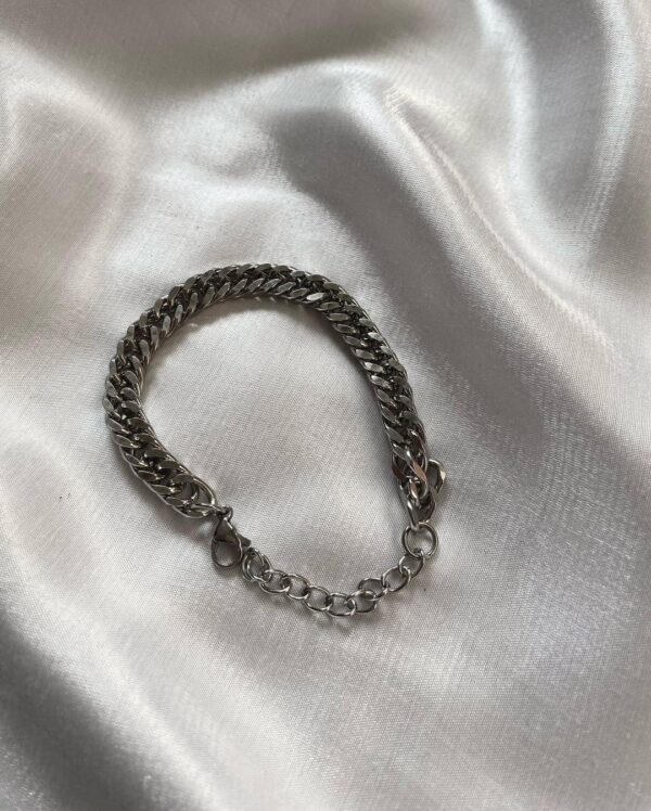 Toptan Gümüş Renk Sık Aralıklı Yassı Zincir Unisex Çelik Bileklik -  3012 - Görsel 2