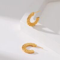 Toptan Altın Renk Çizgi Halka Küpe Vip Kararmaz Solmaz Çelik Küpe - 3026 12 23d412ee87ee4a89adb6ed68fdff1189-toptan taki