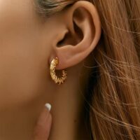 Toptan Altın Renk Çizgi Halka Küpe Vip Kararmaz Solmaz Çelik Küpe - 3026 10 73d5cebc762e4955b27c408e7670c04f-toptan taki