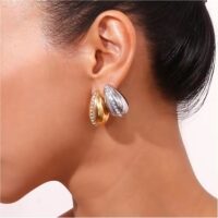 Toptan Gümüş Renk Zirkon Taş Gözyaşı Bottega Küpe Vip Kararmaz Solmaz Çelik Küpe - 3028 8 f282c8eddcc24c16b64375d3c5561261-toptan taki