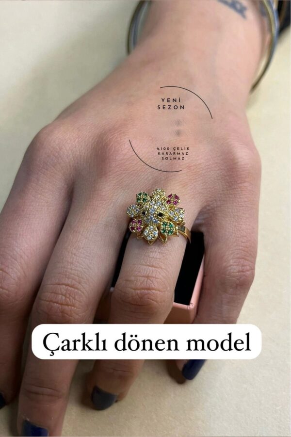 Toptan Altın Renk Yeşil Kırmızı Zirkon Taş İşlemeli Model Ucu Dönen Ayarlanabilir Çelik Yüzük - 3085 - Görsel 2