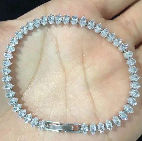 Toptan Gümüş Renk Zirkon Taşlı Mekik Model Su Yolu Çelik Bileklik -  3177 - Görsel 2
