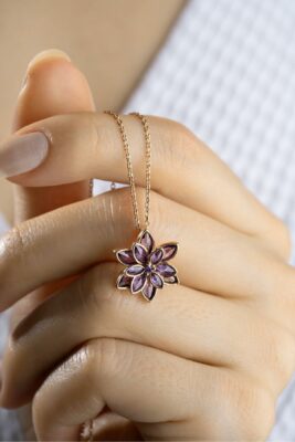 Toptan Altın Renk Mor Lotus Çiçeği Kolye Paslanmaz Çelik Kolye - 3400