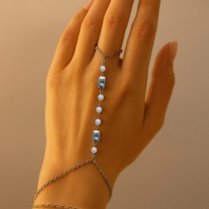 Toptan Gümüş Renk Kare Sıra İnci Çelik Şahmeran - 3551
