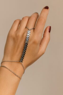 Gümüş Renk Kılçık Çelik Şahmeran - 3542