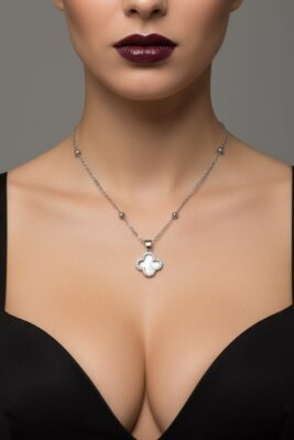 Toptan Gümüş Renk Beyaz Mineli Van Cleef Yonca Model Top Zincir Çelik Kolye-  3814